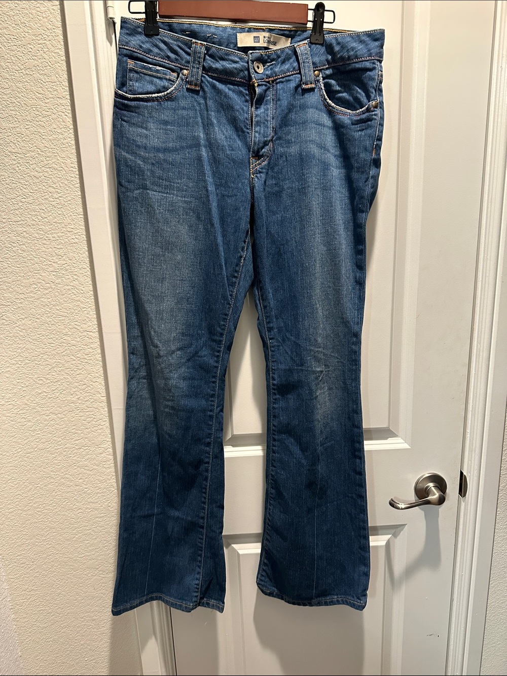 GAP Women's Blue Flared Jeans.  Curvy loose fit.  Flare leg